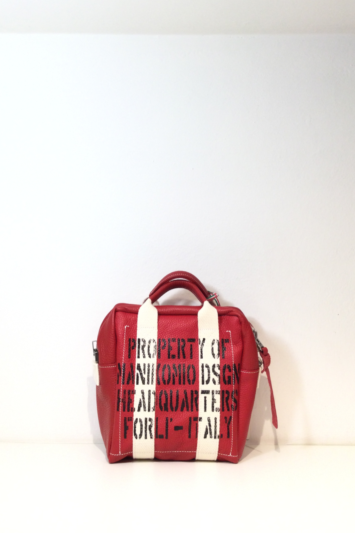 Manikomio dsgn aviator’s kit bag QB rosso